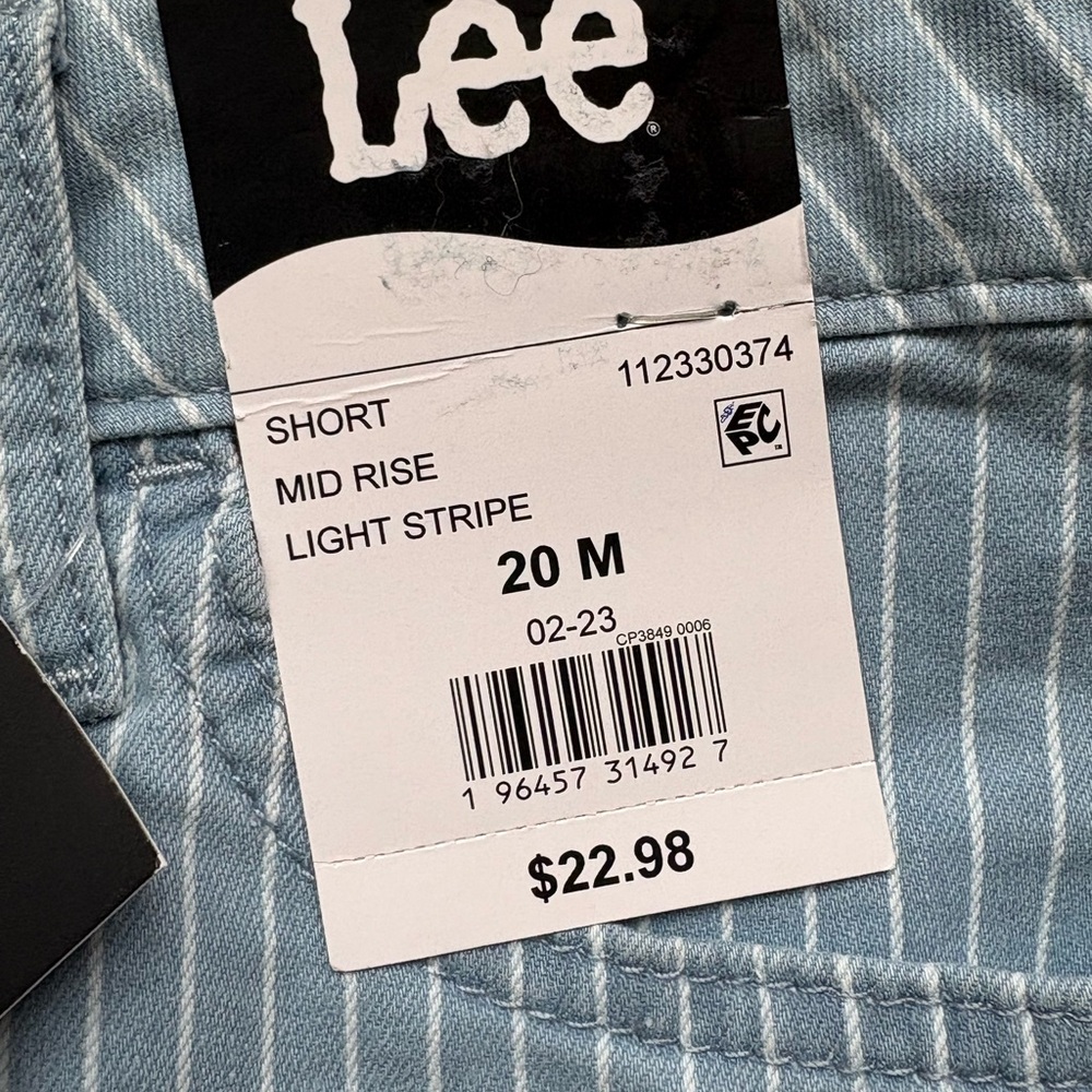 Lee Mid-Rise Blue Striped Shorts - Picture 2 of 3
